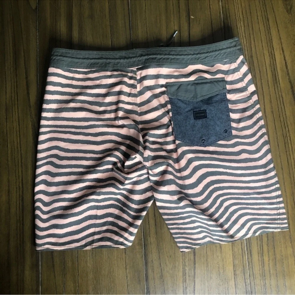 Volcom men's swim trunks board shorts swimsuit